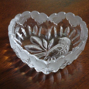 Hofbauer THE BYRDES COLLECTION Frosted Hearts Nut Dish or Gift Container!