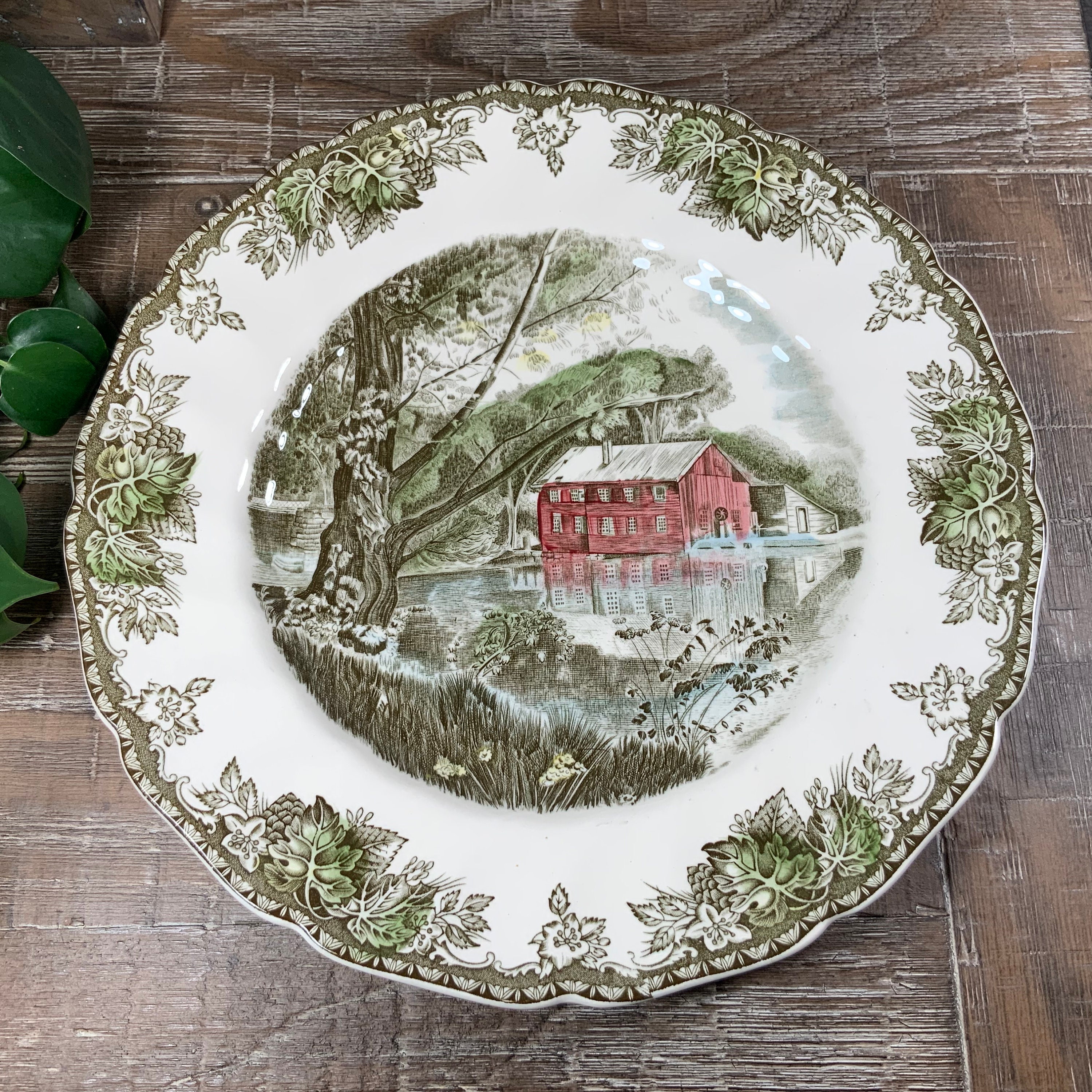Johnson Bros THE FRIENDLY VILLAGE Buffet Dinner Plate - the Old