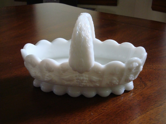 Westmoreland PANELED GRAPE Milk Glass Small Basket!