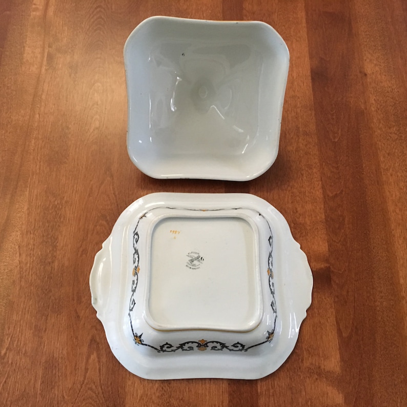 Antique Ridgways CLASSIC Gray /& Mustard 10 Square Covered Vegetable Serving Dish