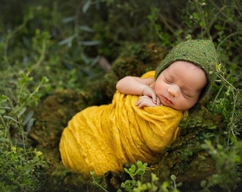 Nest of Curls Blanket Curly Felted Blanket Layer Newborn Photography Props Wool Stuffer Curly Felt MOSSY GREEN