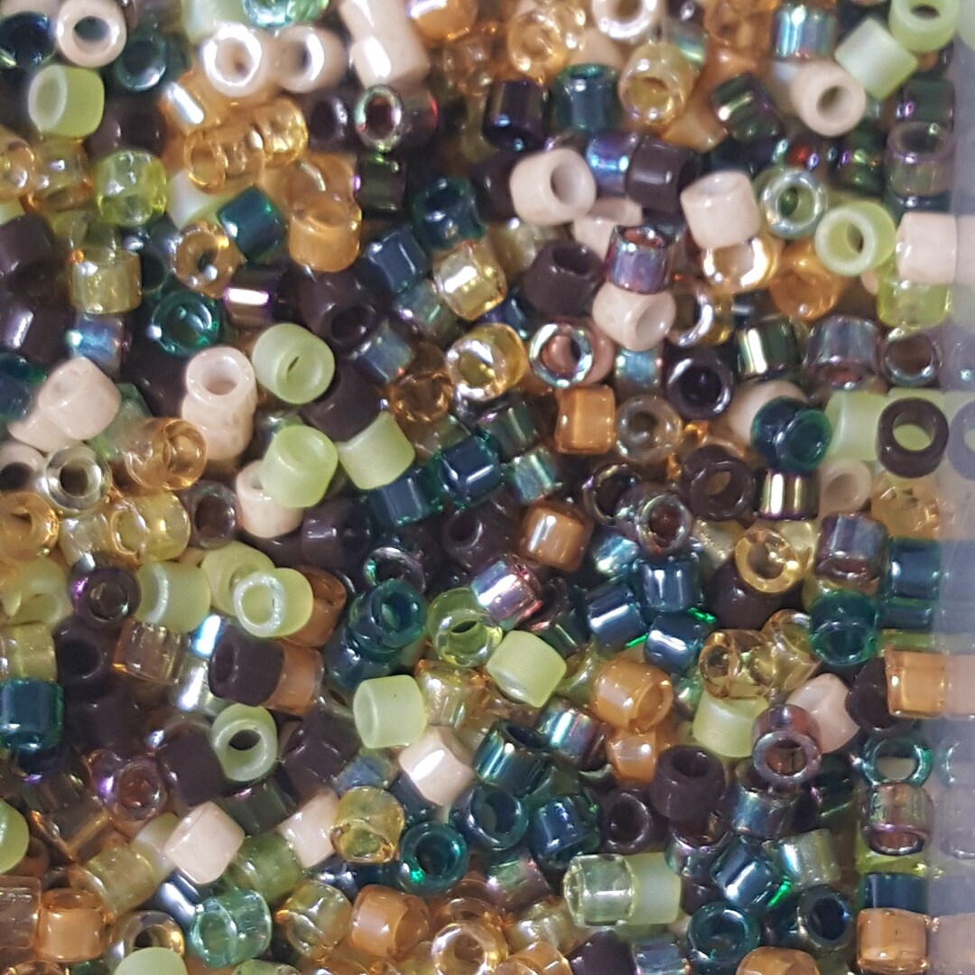 Miyuki Delica 11/0 – Perles Cylindriques – Mix Tons Terre (DB-MIX07-TB) – Japon