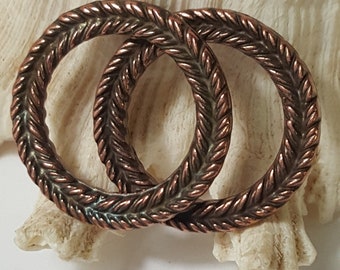 Colgante de bronce trenzado Mykonos, 29 mm x 3,5 mm, 2 piezas