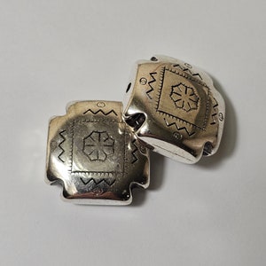 Vintage 22mm Square Lucite Acrylic Aztec Pattern Beads - 6 Pcs