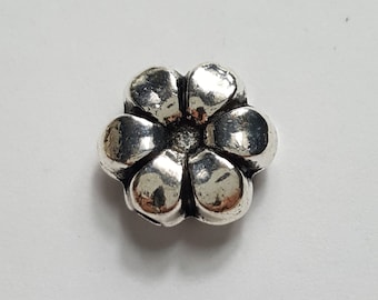 9.5x9x4mm Double Sided Flower Beads, Antique Silver, 20 Pieces