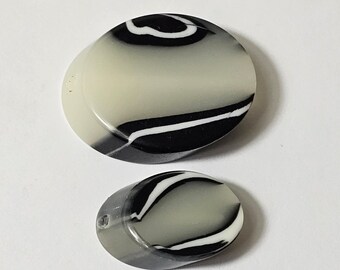 Vintage Black & White Resin Acrylic Beads, Select Shape
