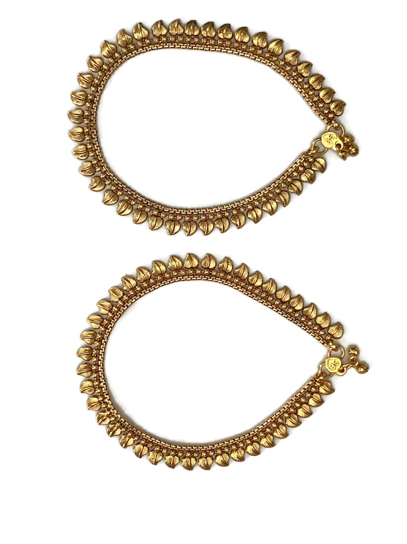 Gold Color Payel Anklets Surbhi MP Y2003 Indian Bollywood Fashion Party wear Jewelry Fashion Jewelry