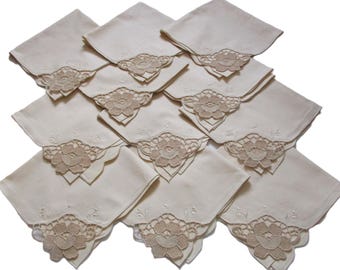 Vintage Linen Napkins 11 Pc Ivory Corner Needle Lace