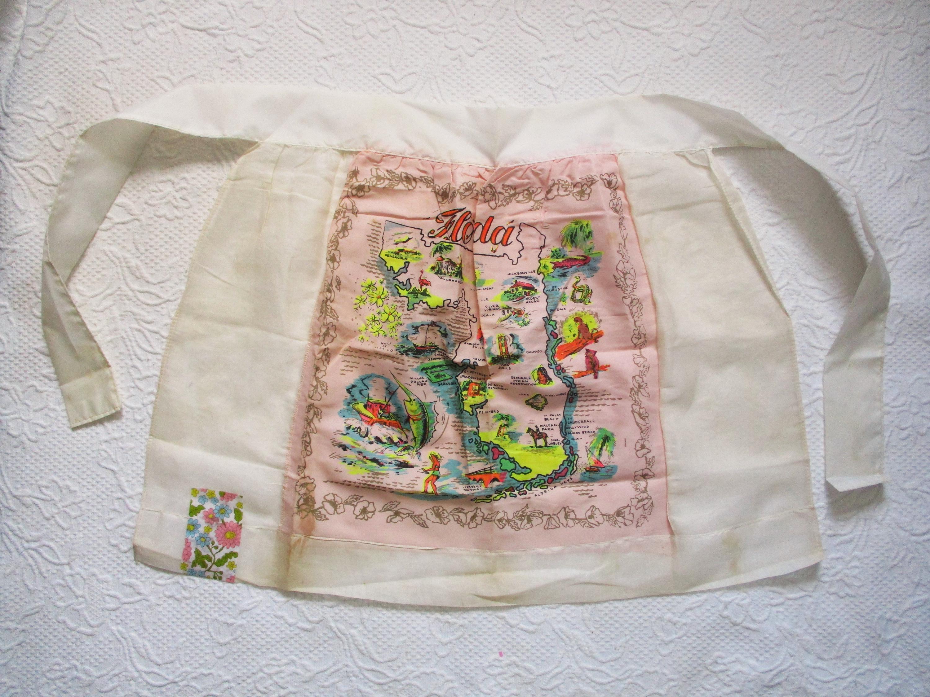1979製 ソ連時代 刺繍 エプロン ヴィンテージ 激レア オリジナルタグ付き 1979製 ソ連時代 刺繍 エプロン ヴィンテージ 激レア オリジナルタグ