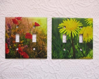 Juego de tapas para interruptores dobles con diseño floral de amapolas y dientes de león.