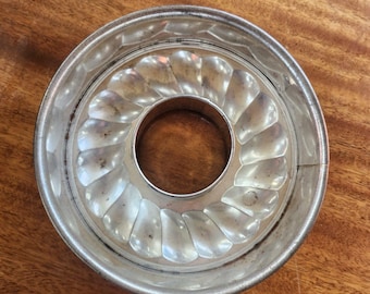 Vintage Made in W Germany Springform Bundt Cake Pan Fluted Ring Bakeware