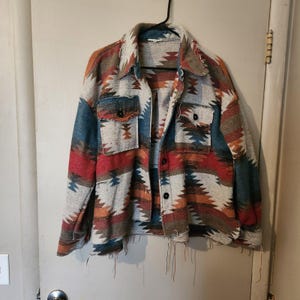 La Miel Women's Aztec Southwestern Shacket Jacket Button Up Frayed Hem Size M