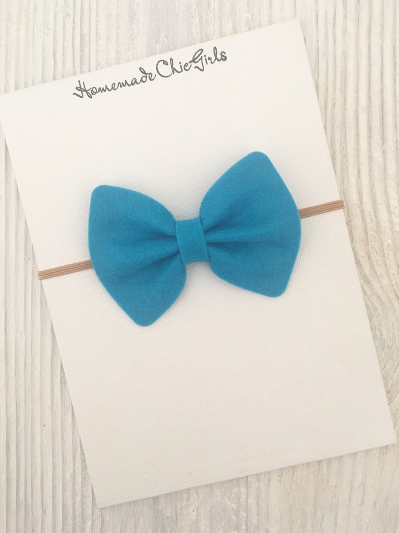 Felt bow headbands Big hair bows You choose color Newborn headband Pinch hair bows Maddie pinch bow Baby accessories Baby bows