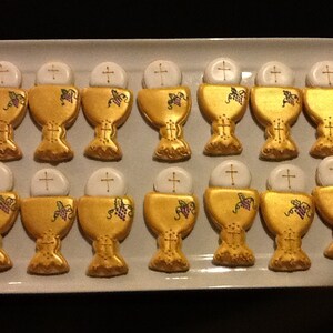 Gold Chalice and Host First Communion Cookies