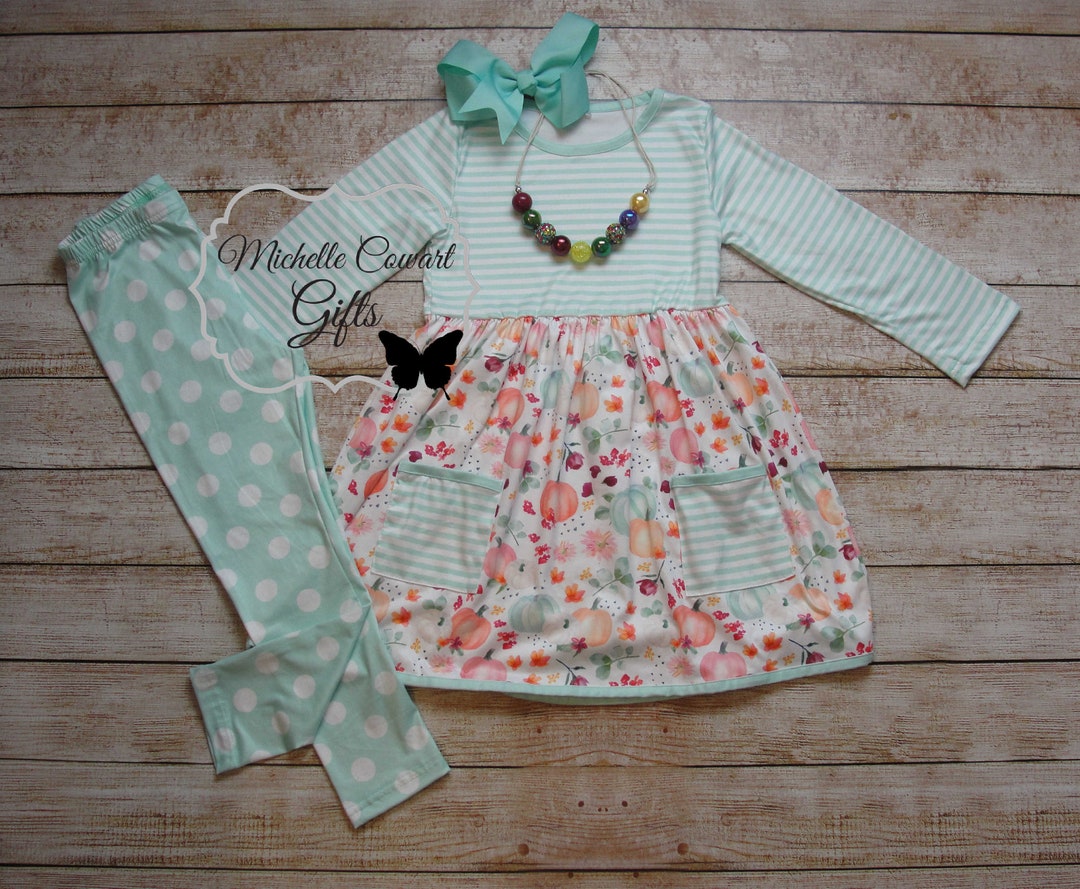 Lot De 4 Robes Et Jeans Filles - Tailles 4/4T - Marques Pumpkin Patch, Gap, Good Lad - Occasion Très Bon état
