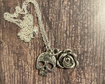 Skull and Rose Necklace, Flower Necklace, Skull Chain Necklace