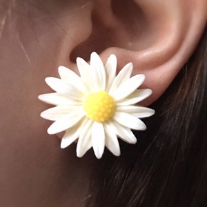 Extra Large Daisy Flower Stud Earrings