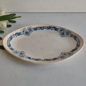 French antique / vintage ravier, small oval serving dish, Longchamp, circa 1900.