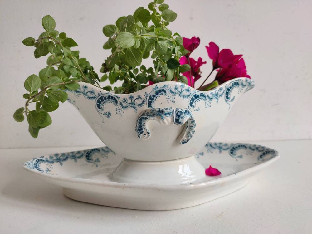 Français Antique Bateau de Sauce en Pierre Fer/À Sauciere, Saint Amand Byzantin, Vers 1900.