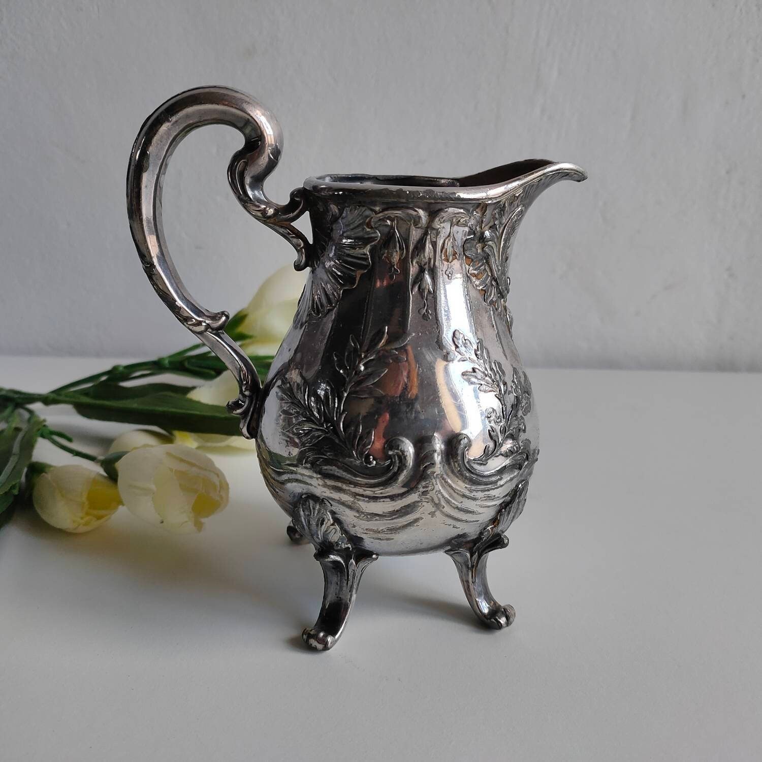 Christofle Gallia Pichet à Lait Louis Xv Plaqué Argent/Crémeux, Quatre Pieds, Orné Vers 1900