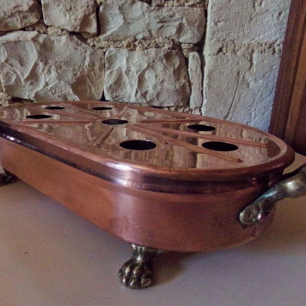 Beautiful, large copper and brass French vintage plate warmer, claw feet, stylish brass handles, c 1930s.