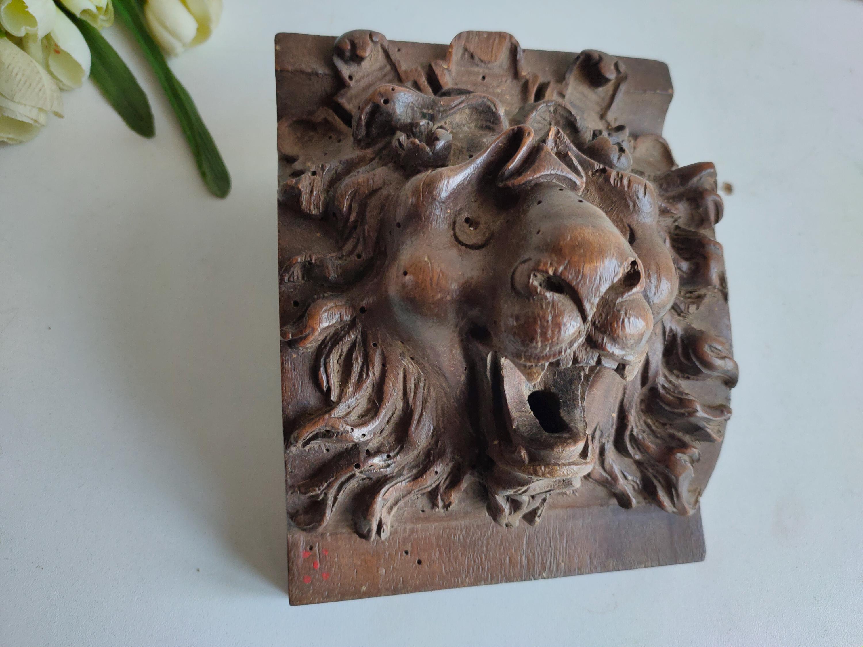 フランス アンティーク ライオン オブジェ ミッドセンチュリー French Antique Carved Lion Head in Oak With Key Hole Mouth