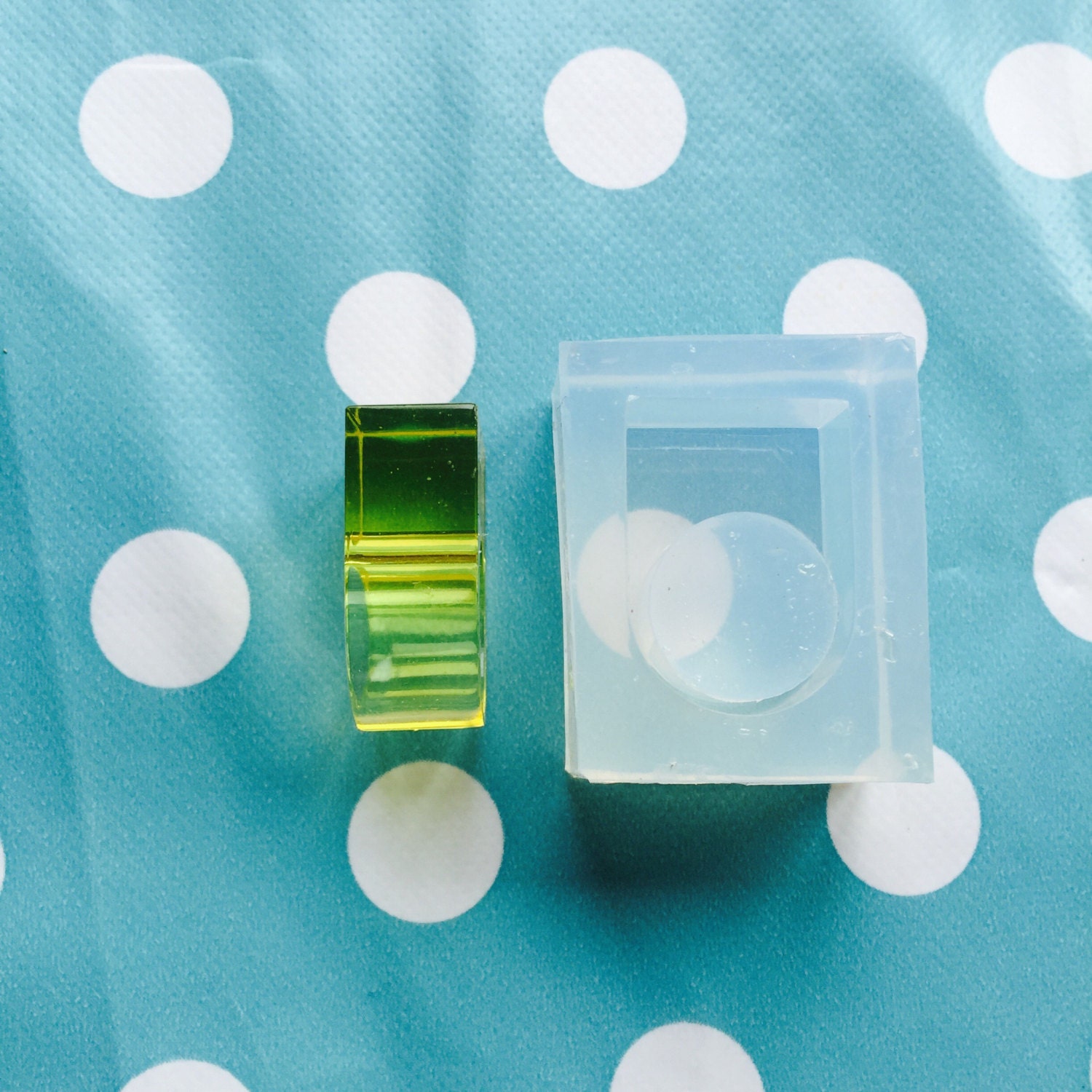 Square Chunky Resin Mould RM01 US 6.7 US 8.5 Silicone Ring Mold Square Chunky Resin Mould RM01 US 6.7 US 8.5 Silicone Ring Mold