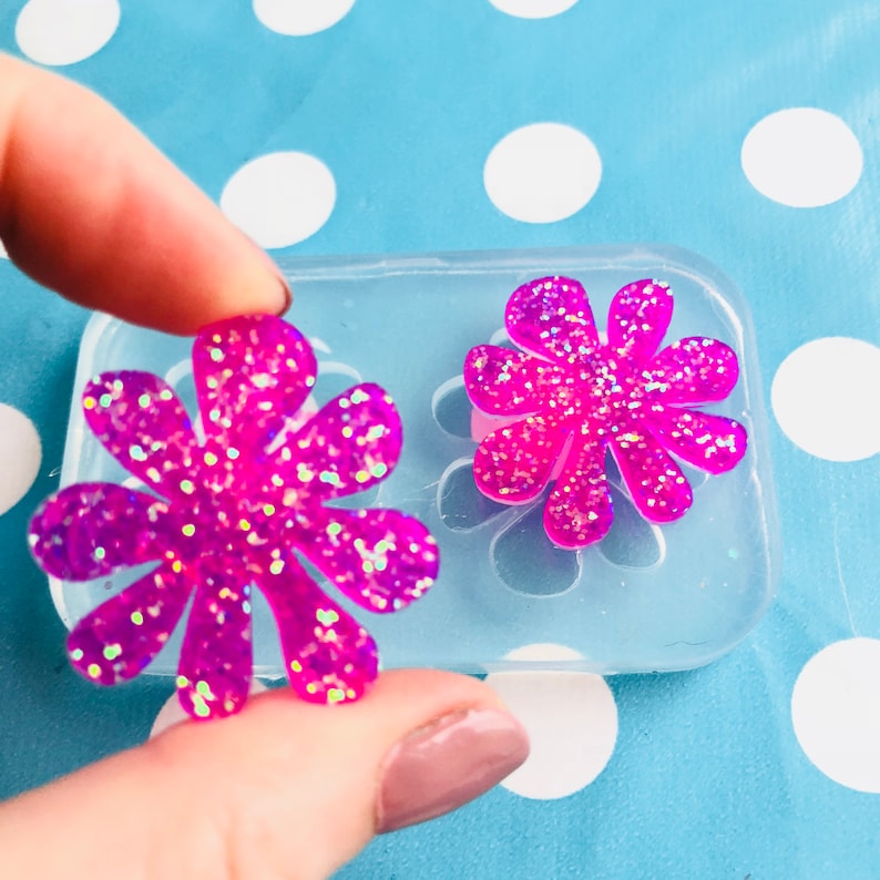 30mm Silicone Doodle Flower Earring Mold Resin Mould Crafter EM315