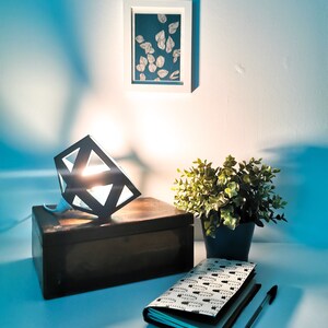 Kleine eend blauwe Origami lamp Leewalia bedlampje accentlamp designlamp grafische lamp geometrische lamp afbeelding 7