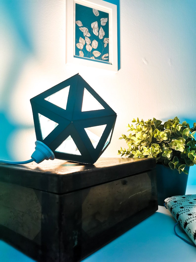 Pequeña lámpara de origami azul pato Leewalia lámpara de noche lámpara de acento lámpara de diseño lámpara gráfica lámpara geométrica imagen 6