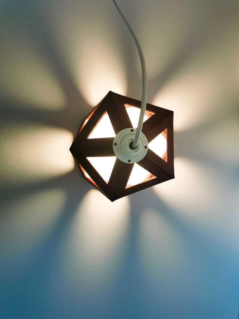Petite lampe Origami bordeaux Leewalia lampe de chevet lampe d'appoint lampe design lampe graphique lampe géométrique image 10