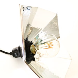 Lampe baladeuse GRAMO chrome argent Leewalia lampe de chevet lampe d'appoint lampe design liseuse lampe métallisée carton bois image 9