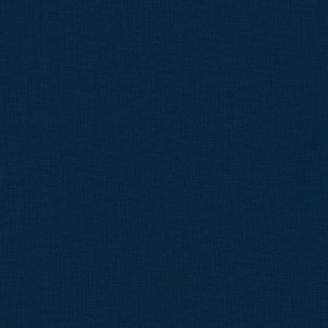 KONA Storm, Kona Solids, Kona Baumwolle, Kona Solids Storm, Kona von Robert Kaufman lose Ware auf blauem Stoff