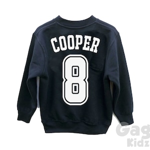 Sudadera de cumpleaños para niños personalizada con diseño delantero y trasero, jersey con nombre y edad personalizados, jersey unisex con número para niños pequeños
