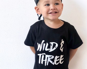 Wild and Three TShirt, T-Shirt zum dritten Geburtstag, Geschenk für 3-Jährige