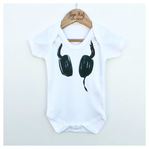 DJ Baby Toddler Bodysuit, Funny Bodysuit, Baby DJ Outfit, Music Outfit, Cool Baby Clothes, Newborn Baby Gift, Kids Clothing, Baby Clothing