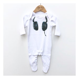 Baby DJ Headphones, Baby Romper, Hipster Baby, Future DJ, Music DJ Gift, Baby Boy Clothes, Music Baby Clothes Cool Baby Gift Baby Sleep Suit