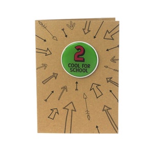 Cartão de segundo aniversário, 2 legais para a escola, cartão de segundo aniversário para menino ou menina com crachá de aniversário