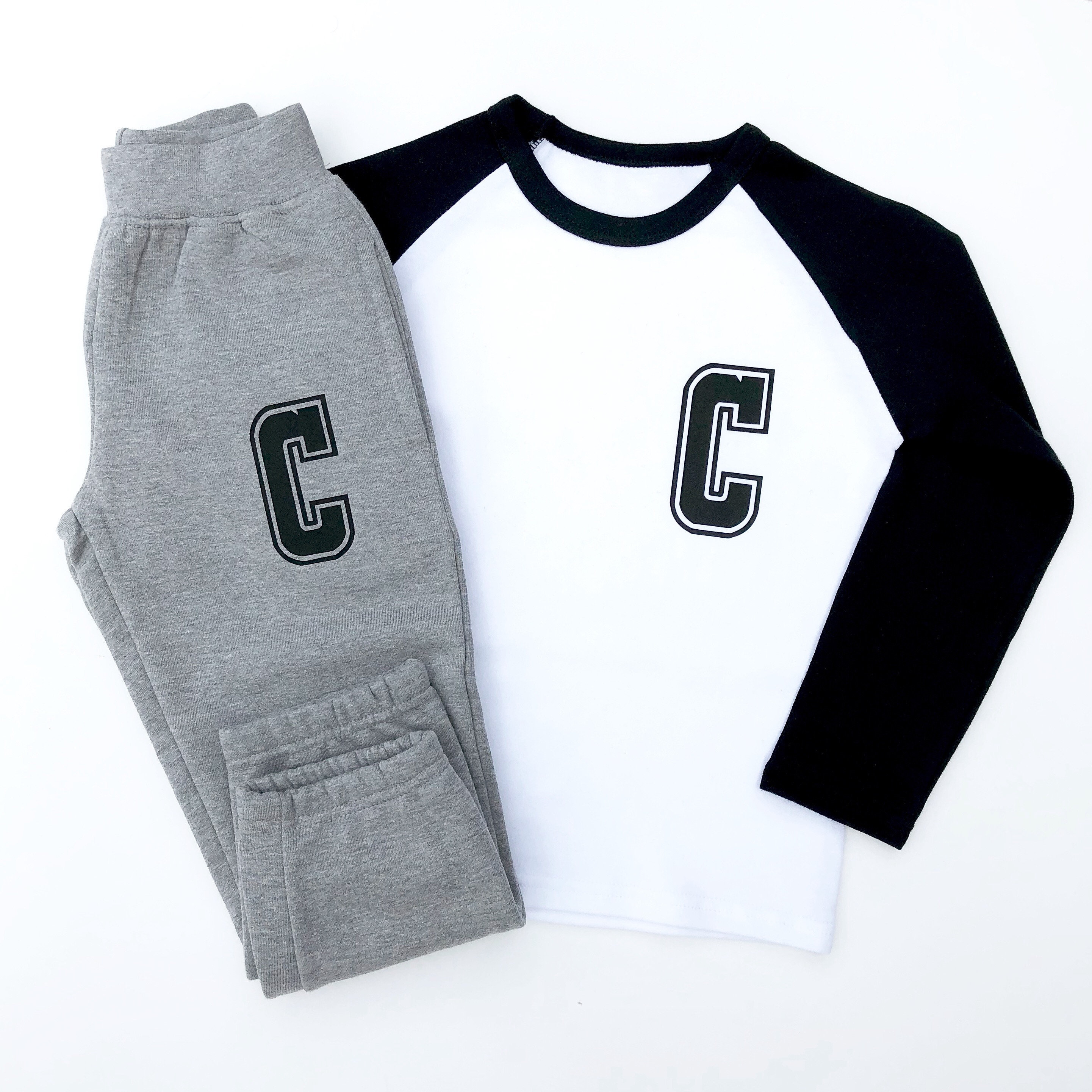 Children's initial tracksuit Clearance