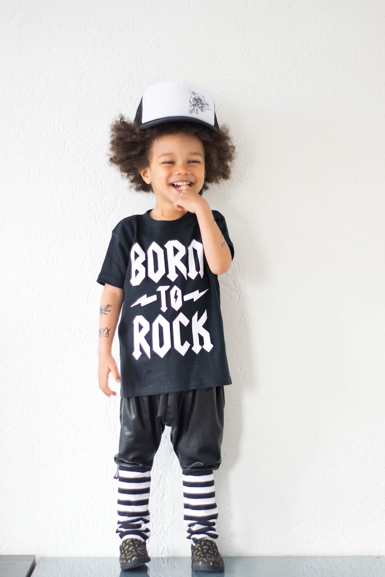 Born to Rock Kinder & Baby T-Shirt, Little Rocker, Rock Baby, Rock Baby, Heavy Metal Baby, Unisex Babykleidung, coole Baby Geschenke, Säugling Shirt Bild 4