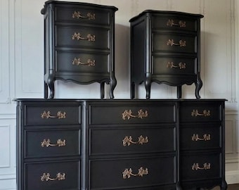 AVAILABLE! Free Shipping! Vintage Matte Black French Provincial Bedroom Set Dresser Nightstands Pair Master Moody Gothic