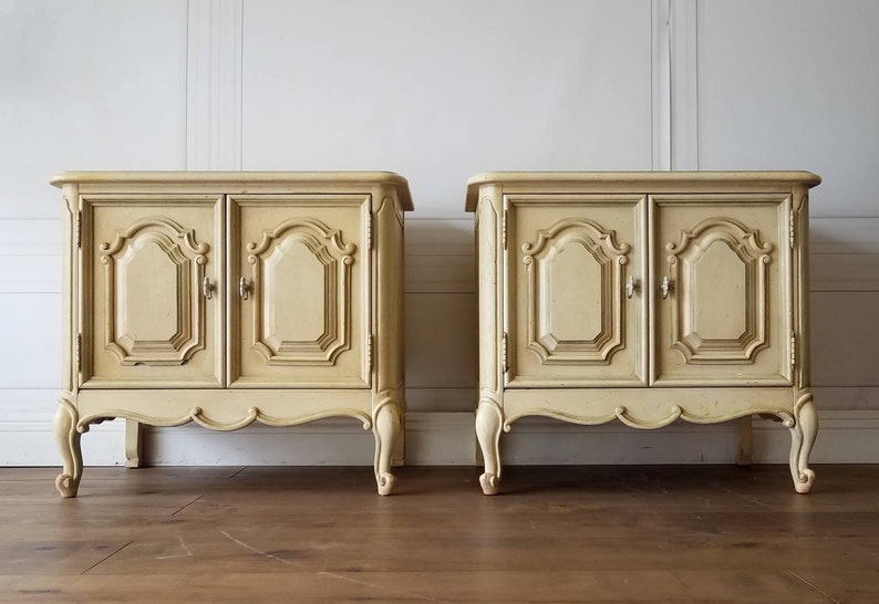 Pick Your Color Rare Thomasville Nightstands Pair Bedside Tables Hollywood Glam French Provincial White Black Mint Pink Gray Custom Bedroom