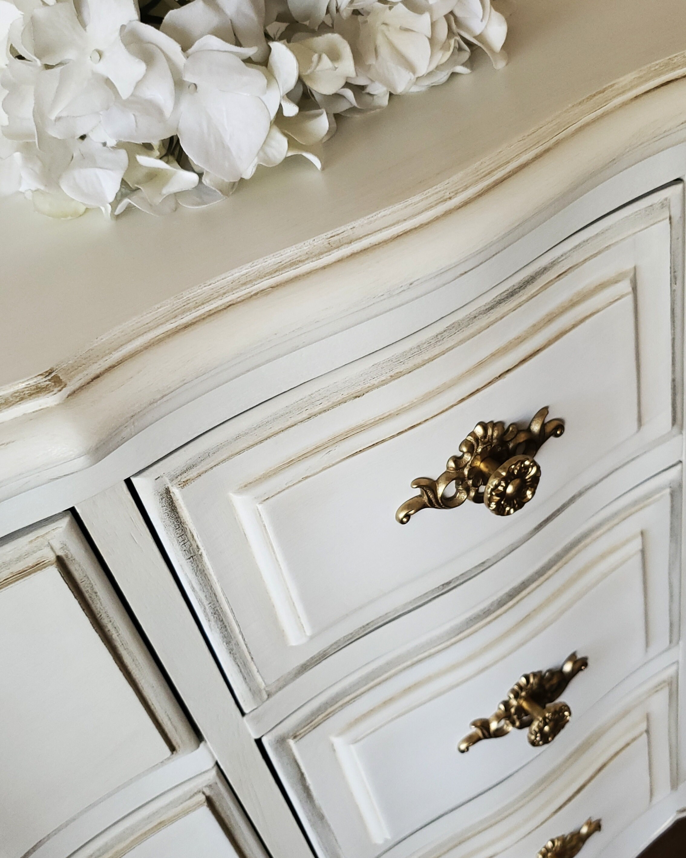 SIMILAR AVAILABLE! Free Shipping! Aged Ivory and Gold Boudoir Thomasville Vintage Dresser Glam Shabby Chic French Provincial Bedroom Buffet - Etsy SIMILAR AVAILABLE! Free Shipping! Aged Ivory and Gold Boudoir Thomasville Vintage Dresser Glam Shabby Chic French Provincial Bedroom Buffet - Etsy
