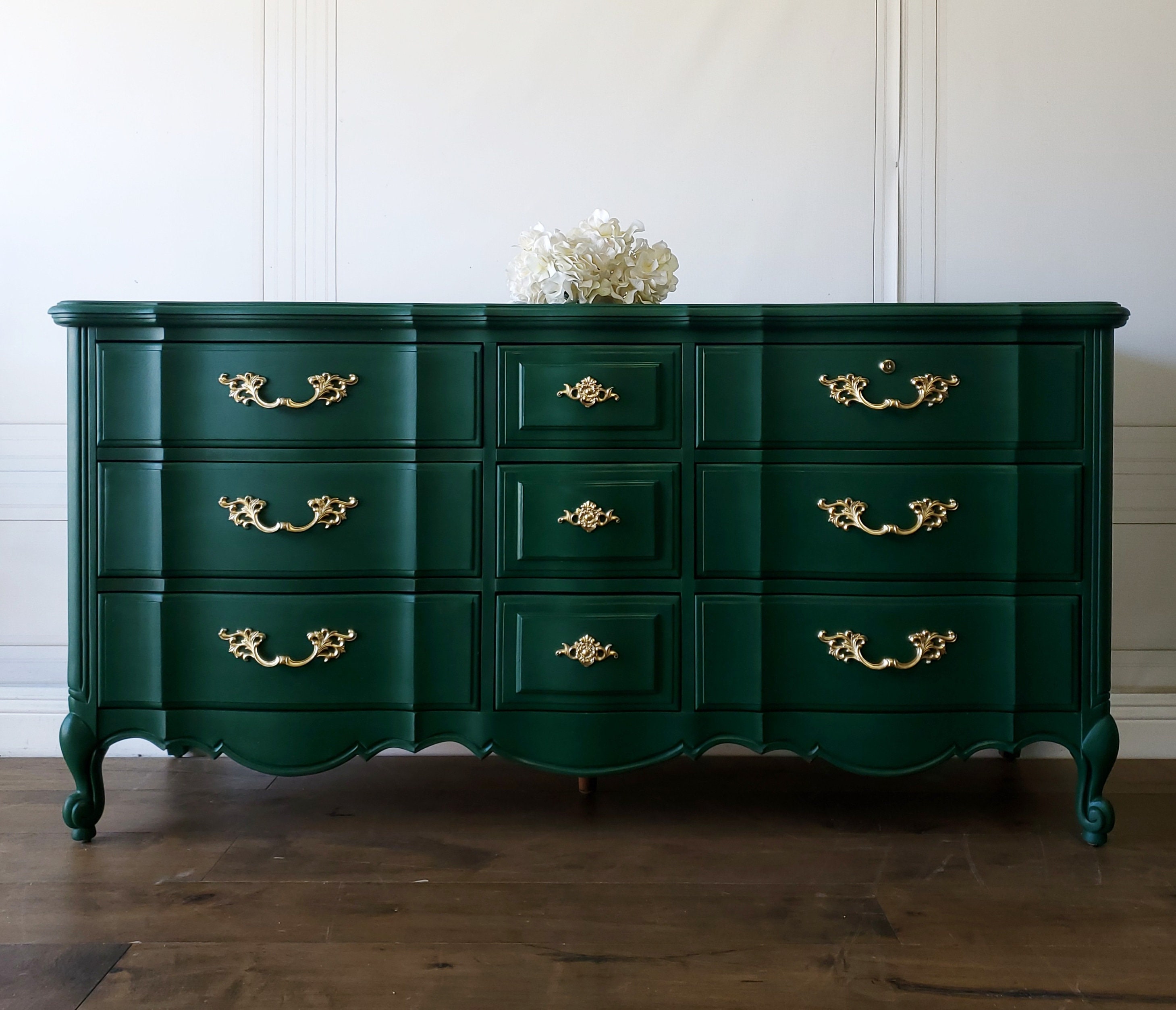 SIMILAR AVAILABLE! Free Shipping! Emerald Green Boudoir Thomasville Vintage Dresser Glam Shabby Chic French Provincial Bedroom Buffet - Etsy SIMILAR AVAILABLE! Free Shipping! Emerald Green Boudoir Thomasville Vintage Dresser Glam Shabby Chic French Provincial Bedroom Buffet - Etsy