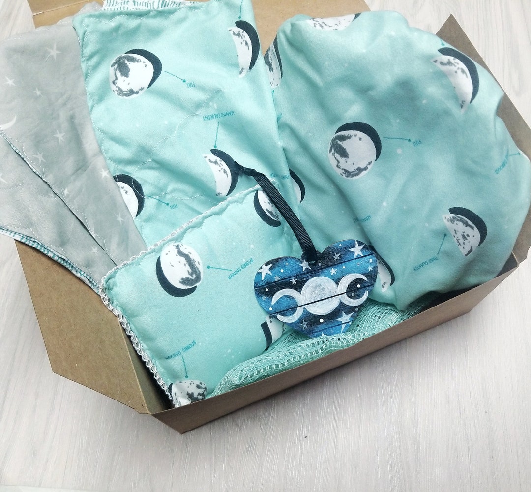 Sun Moon Stars by United Colors, 4 Piece Gift Set for Women