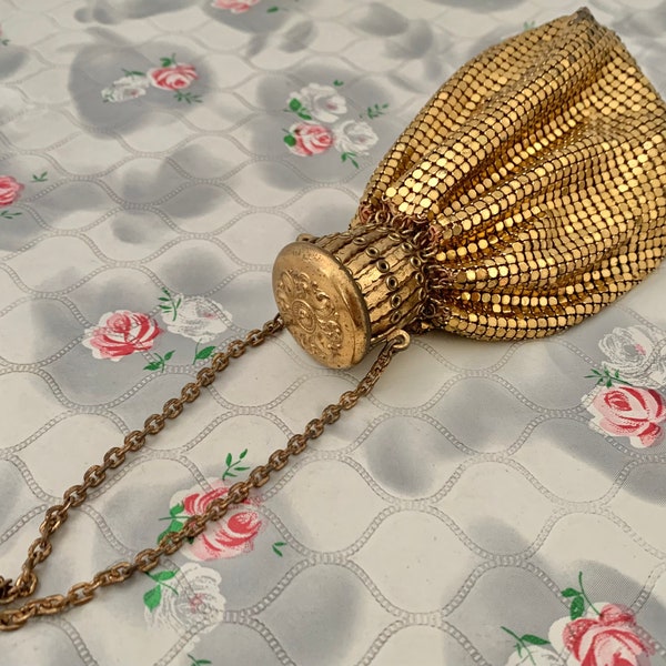 Whiting and Davis vintage gold mesh evening purse, 1920s metallic chain mail coin purse,