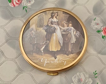 Yardley Lavender Seller powder compact c1960s 1970s, vintage bridesmaid Mother’s Day gift