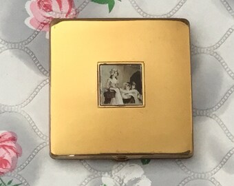 Yardley vintage square powder compact, gold tone with the lavender sellers