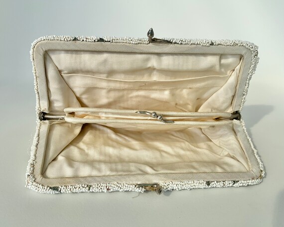 Vintage white beaded evening clutch purse, with e… - image 4