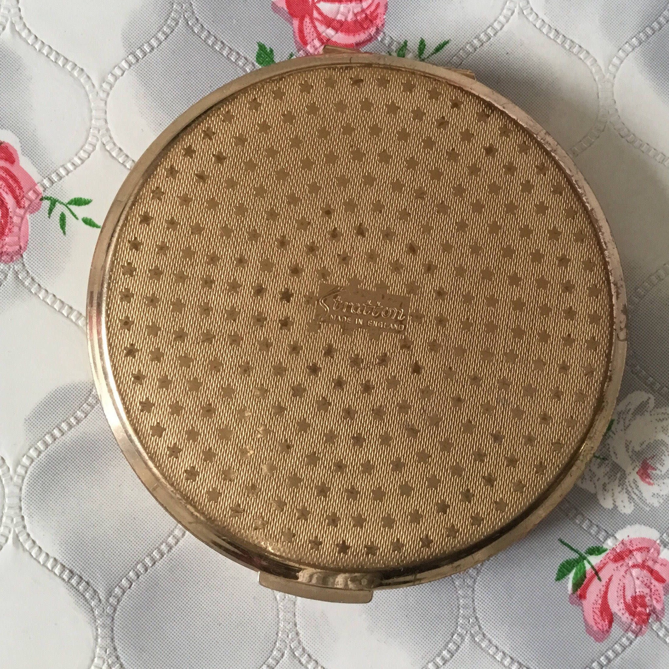 Vintage purple Stratton convertible powder compact, c 1960s or 1970s.